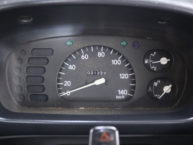 1995 Daihatsu Hijet JDM car for sale — photo 17 of 25