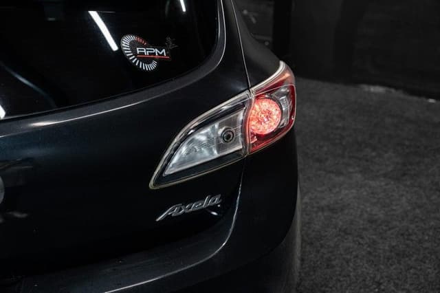 2012 Mazda Axela JDM car for sale — photo 3 of 12