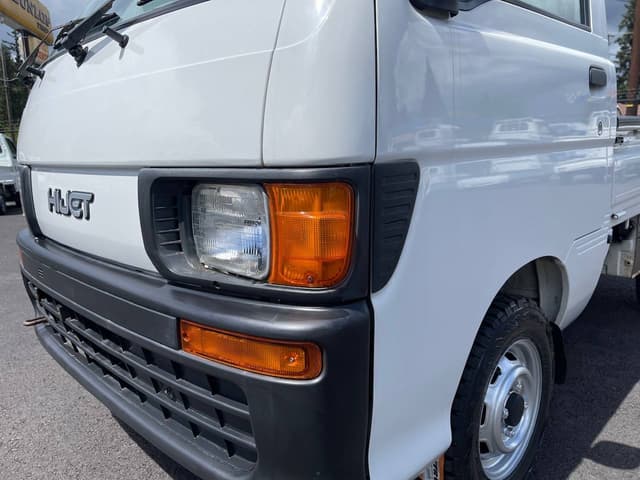 1996 Daihatsu Hijet JDM car for sale — photo 9 of 25