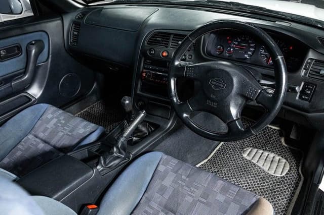 1997 Nissan Skyline JDM car for sale — photo 17 of 20