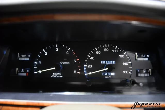 1994 Toyota Hilux JDM car for sale — photo 14 of 25