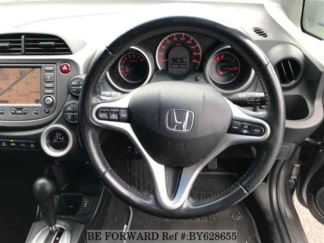 2010 Honda Fit JDM car for sale — photo 3 of 8