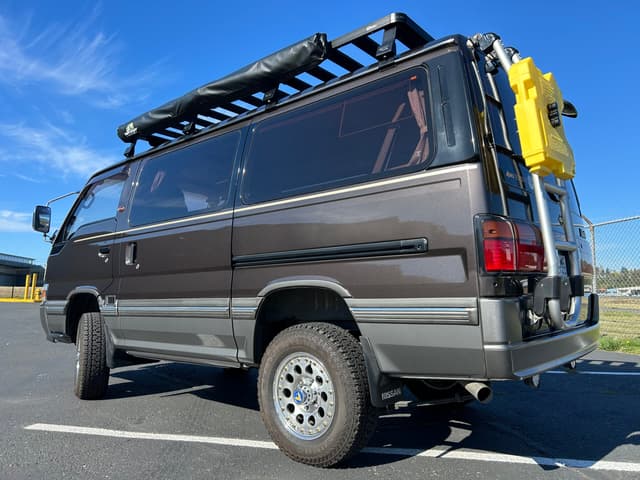 1994 Nissan Caravan JDM car for sale — photo 9 of 25