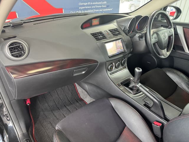 2009 Mazda Axela JDM car for sale — photo 12 of 25