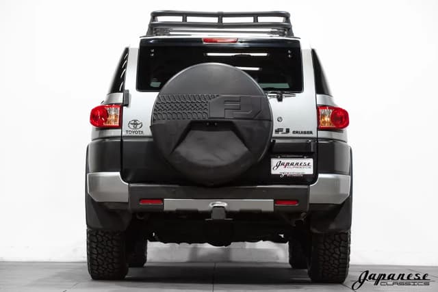 2010 Toyota Fj Cruiser JDM car for sale — photo 7 of 25