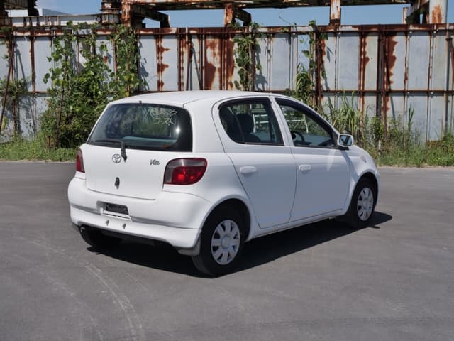 2000 Toyota Vitz JDM car for sale — photo 5 of 25