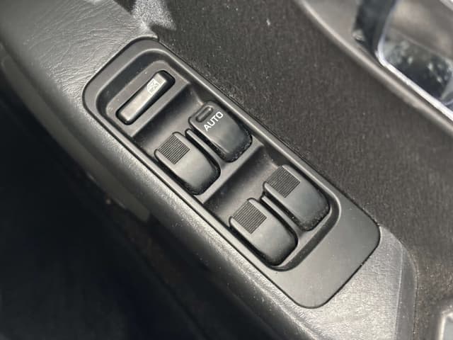 2001 Daihatsu Mira JDM car for sale — photo 18 of 25