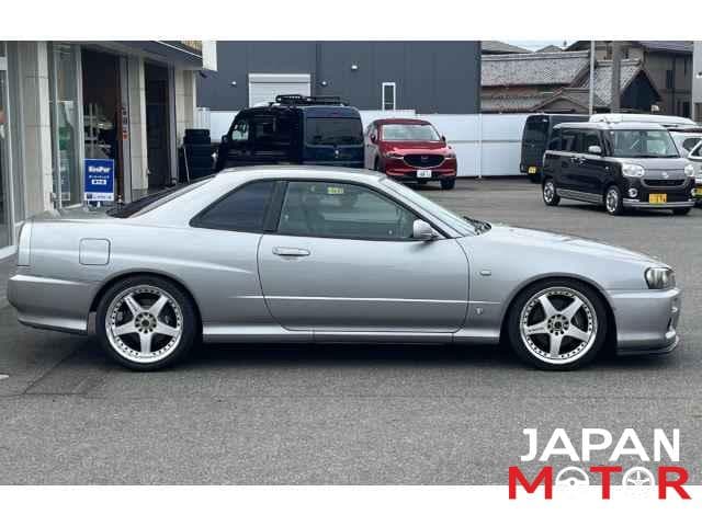 1998 Nissan Skyline JDM car for sale — photo 5 of 12