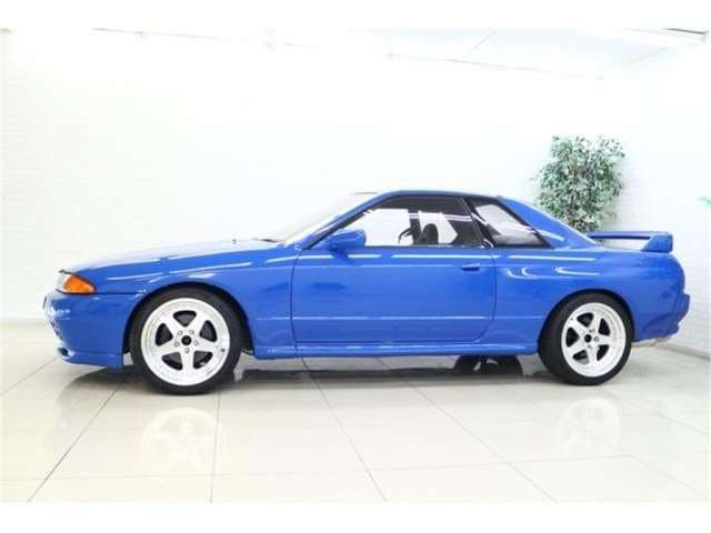 1989 Nissan Skyline JDM car for sale — photo 9 of 25