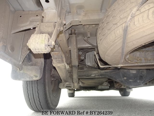 2005 Toyota HiAce JDM car for sale — photo 15 of 25