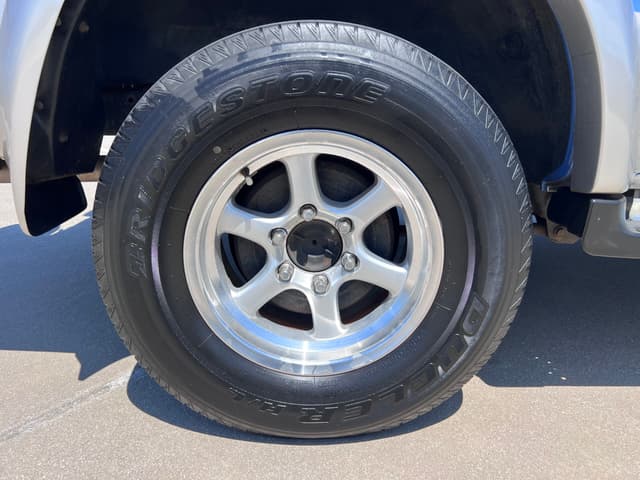 1996 Toyota Hilux Surf JDM car for sale — photo 10 of 20