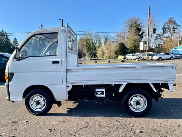 1994 Daihatsu Hijet JDM car for sale — photo 3 of 9