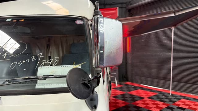 1995 Toyota HiAce JDM car for sale — photo 24 of 25