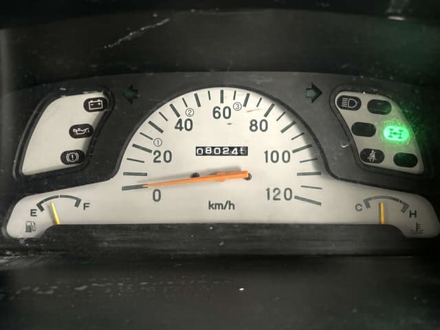 1998 Mitsubishi Minicab JDM car for sale — photo 8 of 25