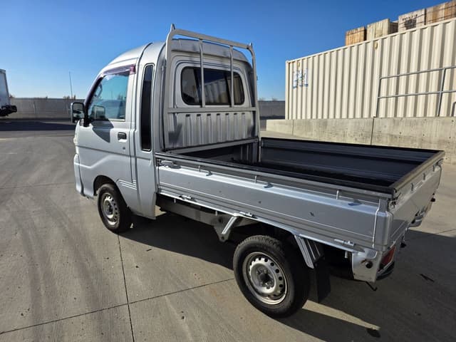 2008 Daihatsu Hijet JDM car for sale — photo 4 of 12