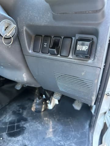 2005 Daihatsu Hijet JDM car for sale — photo 10 of 10