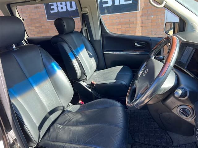 2008 Nissan Elgrand JDM car for sale — photo 13 of 16