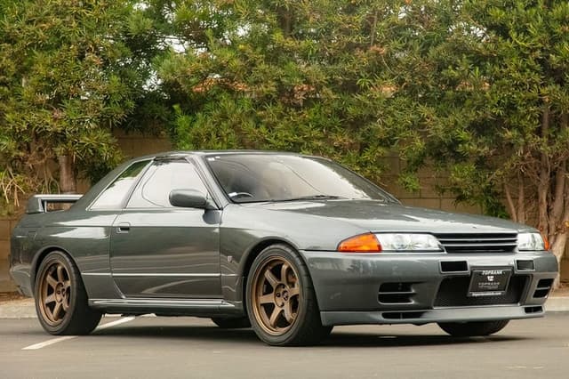 1990 Nissan Skyline JDM car for sale — photo 15 of 25