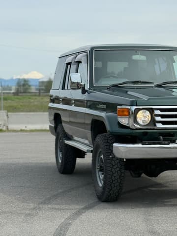 2001 Toyota Land Cruiser JDM car for sale — photo 6 of 10
