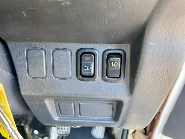 1999 Daihatsu Hijet JDM car for sale — photo 21 of 25