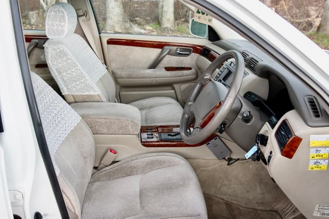 2001 Toyota Majesta JDM car for sale — photo 11 of 19