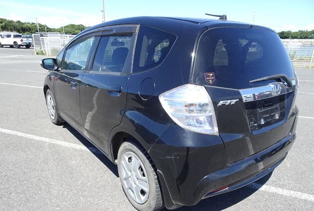 2010 Honda Fit JDM car for sale — photo 3 of 25