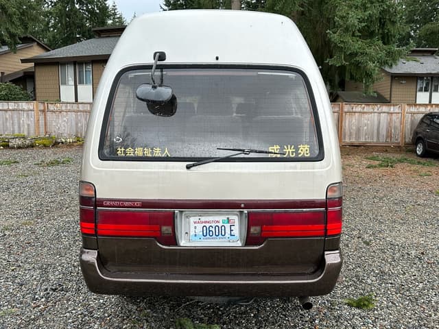1995 Mitsubishi Minicab JDM car for sale — photo 6 of 10