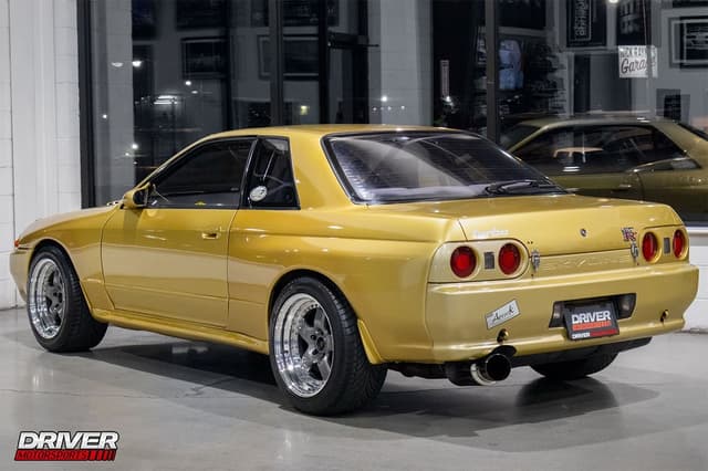 1991 Nissan Skyline JDM car for sale — photo 2 of 25
