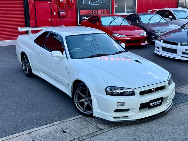 Nissan Skyline JDM car for sale — photo 3 of 25