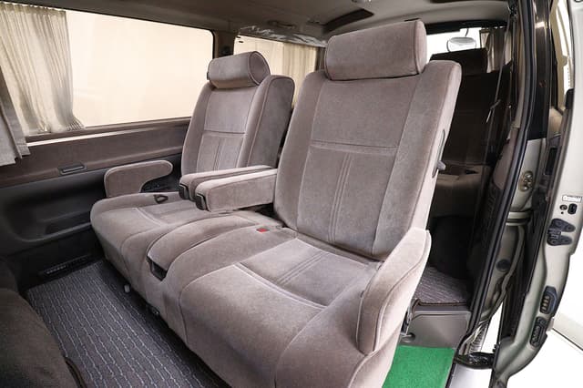 1997 Toyota HiAce JDM car for sale — photo 18 of 25