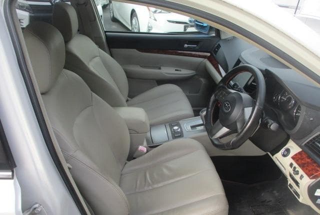 2009 Subaru Legacy JDM car for sale — photo 12 of 25