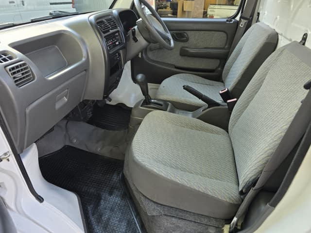 2001 Mazda Scrum JDM car for sale — photo 22 of 25