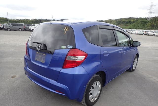 2011 Honda Fit JDM car for sale — photo 5 of 25