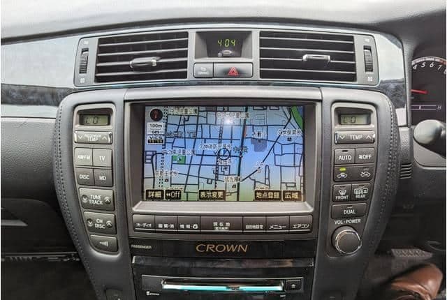 2006 Toyota Crown JDM car for sale — photo 23 of 25