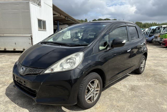 2012 Honda Fit JDM car for sale — photo 3 of 25