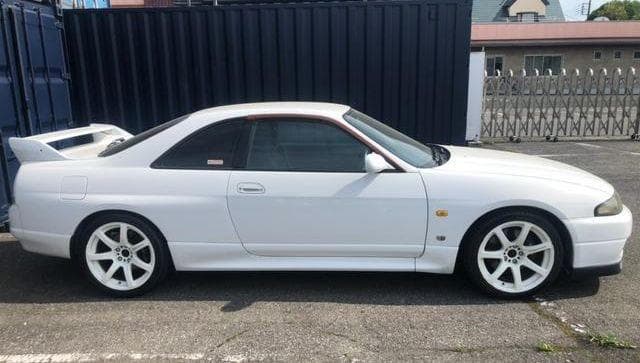 1996 Nissan Skyline JDM car for sale — photo 5 of 20