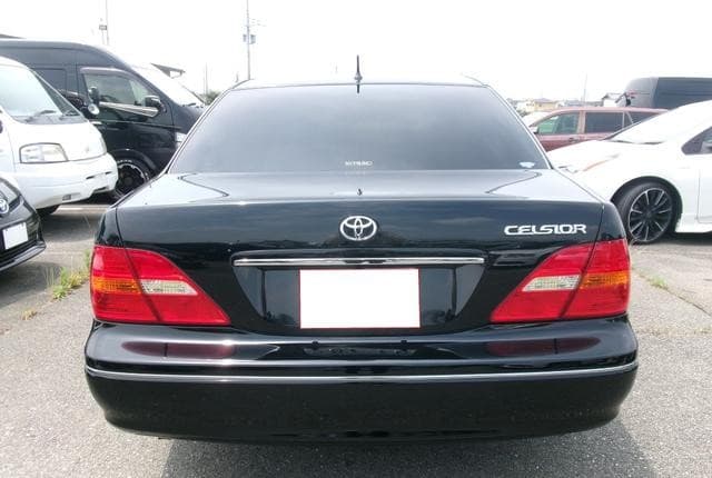 2001 Toyota Celsior JDM car for sale — photo 6 of 17