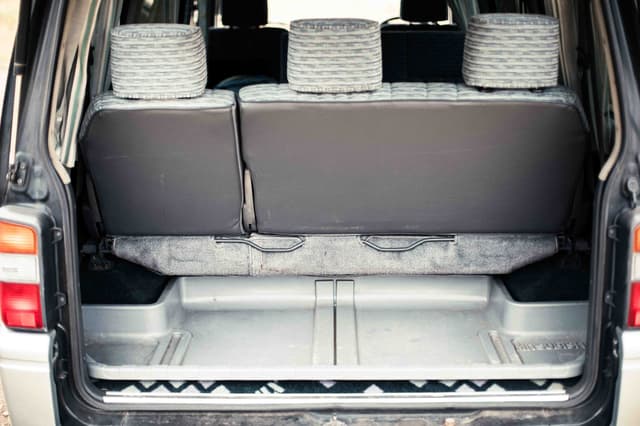 1992 Mitsubishi Delica JDM car for sale — photo 12 of 25