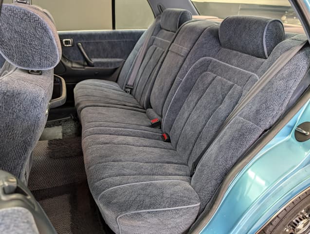 1995 Toyota Crown JDM car for sale — photo 22 of 25