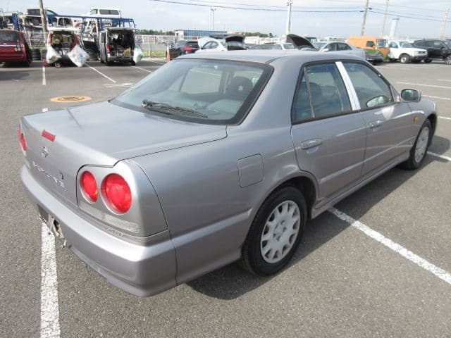 1998 Nissan Skyline JDM car for sale — photo 11 of 19