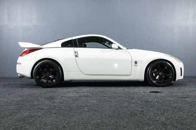 2004 Nissan Fairlady Z JDM car for sale — photo 14 of 18