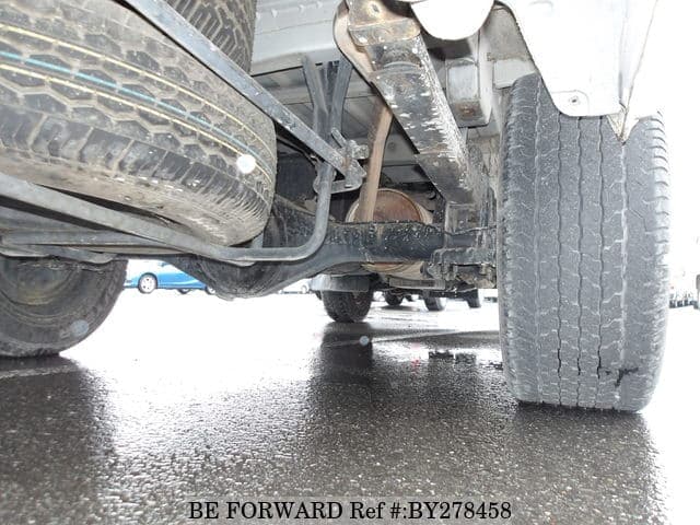 2001 Toyota HiAce JDM car for sale — photo 16 of 25