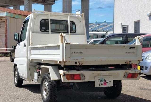 2002 Mitsubishi Minicab JDM car for sale — photo 11 of 25