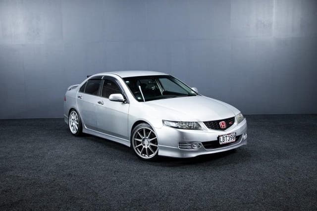 2006 Honda Accord JDM car for sale — photo 11 of 17