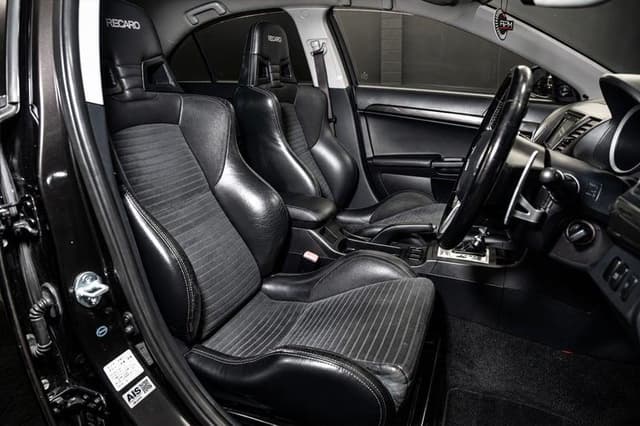 2007 Mitsubishi Lancer Evolution JDM car for sale — photo 17 of 19