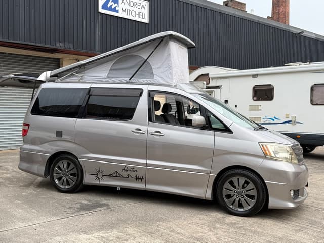 2005 Toyota Alphard JDM car for sale — photo 6 of 25