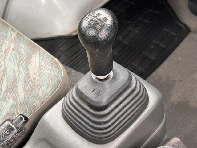 1999 Mazda Scrum JDM car for sale — photo 12 of 24