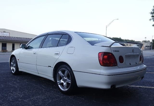 2001 Toyota Aristo JDM car for sale — photo 4 of 11