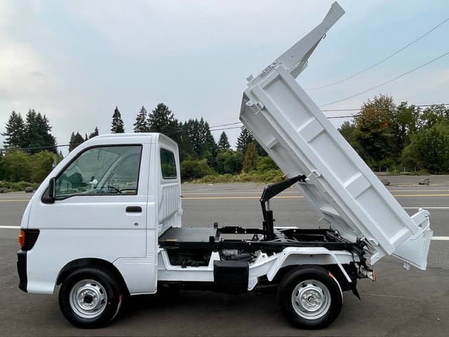 1997 Daihatsu Hijet JDM car for sale — photo 6 of 25