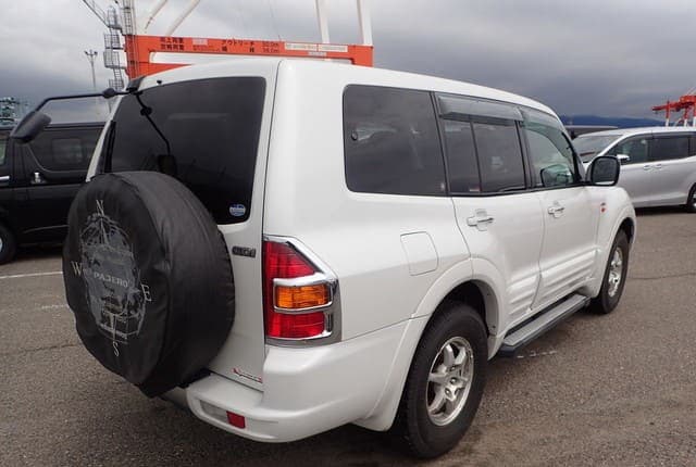 2001 Mitsubishi Pajero JDM car for sale — photo 5 of 25